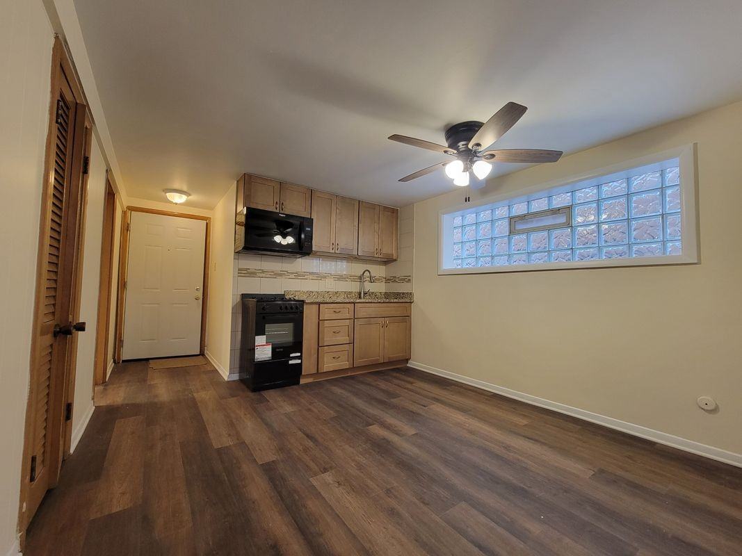 9225 S Cregier Ave ##G - Photo 2 of 16