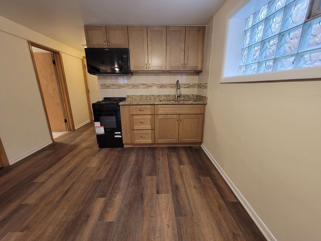 9225 S Cregier Ave ##G - Photo 4 of 16