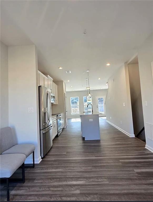 341 Skylar Ct Se - Photo 2 of 12