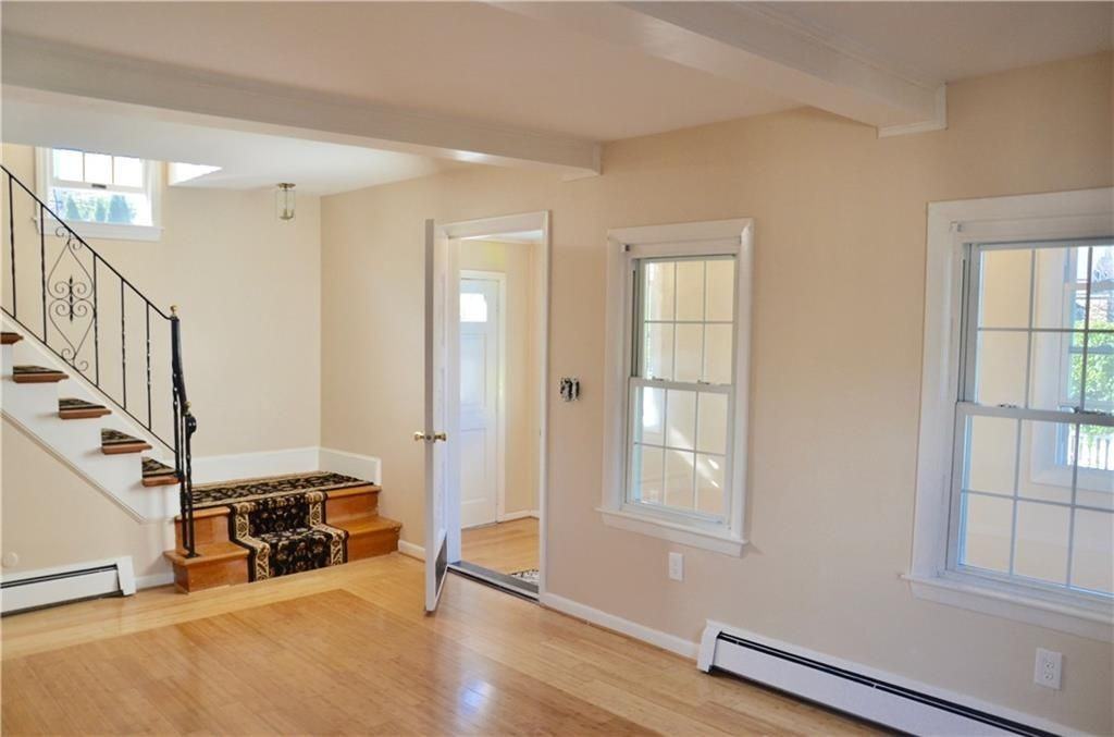 15 Halsey St - Photo 6 of 33