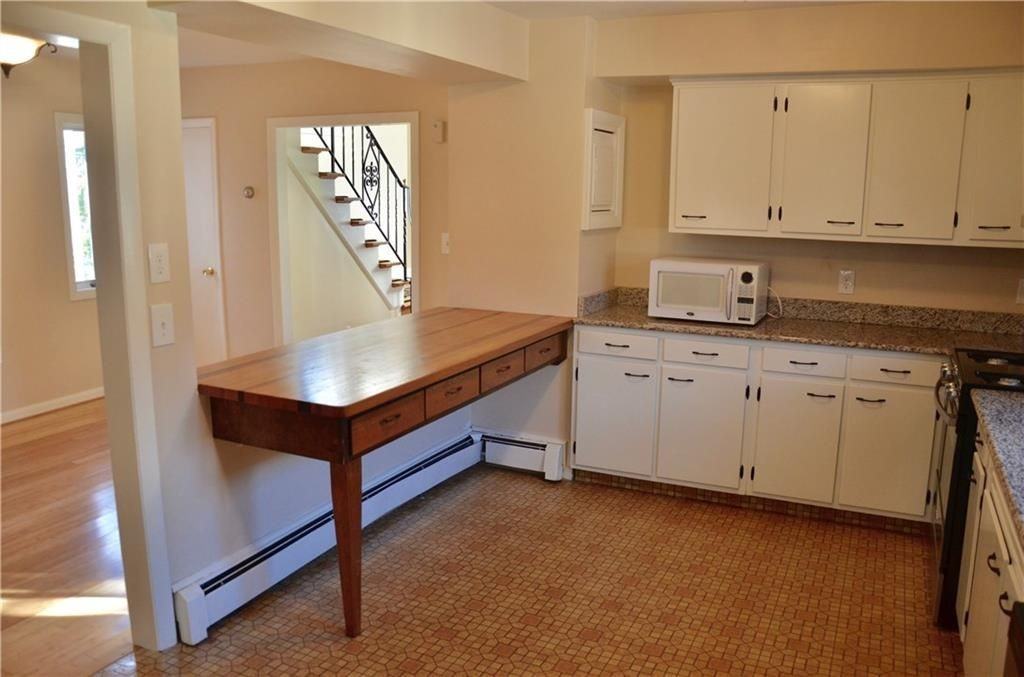 15 Halsey St - Photo 7 of 33