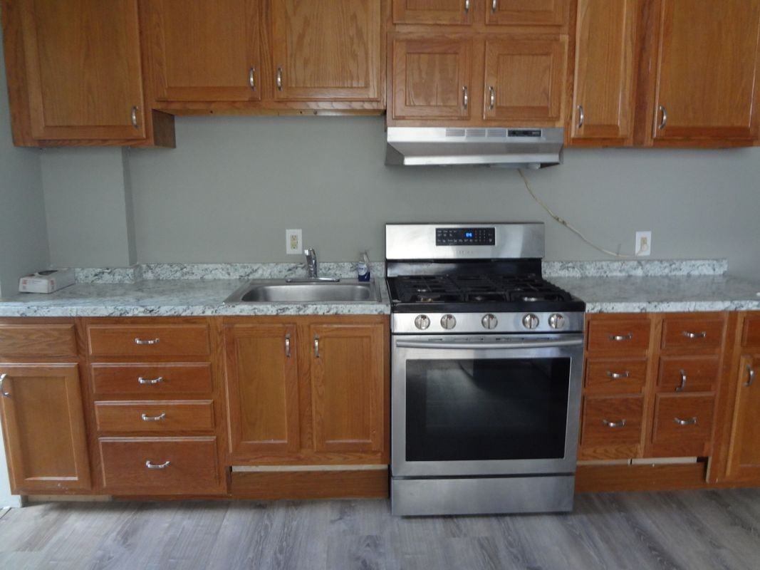 52 Center St - Photo 6 of 12