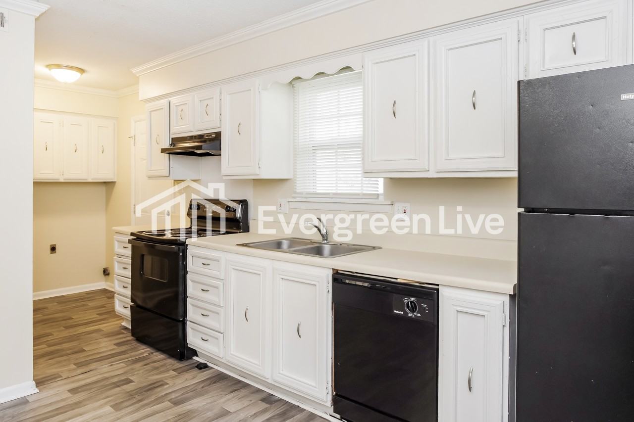 1302 Skyview St Sw - Photo 5 of 15