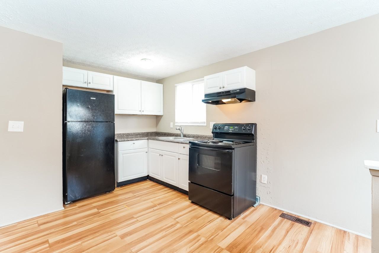 3379 Clarkston Ave - Photo 6 of 15