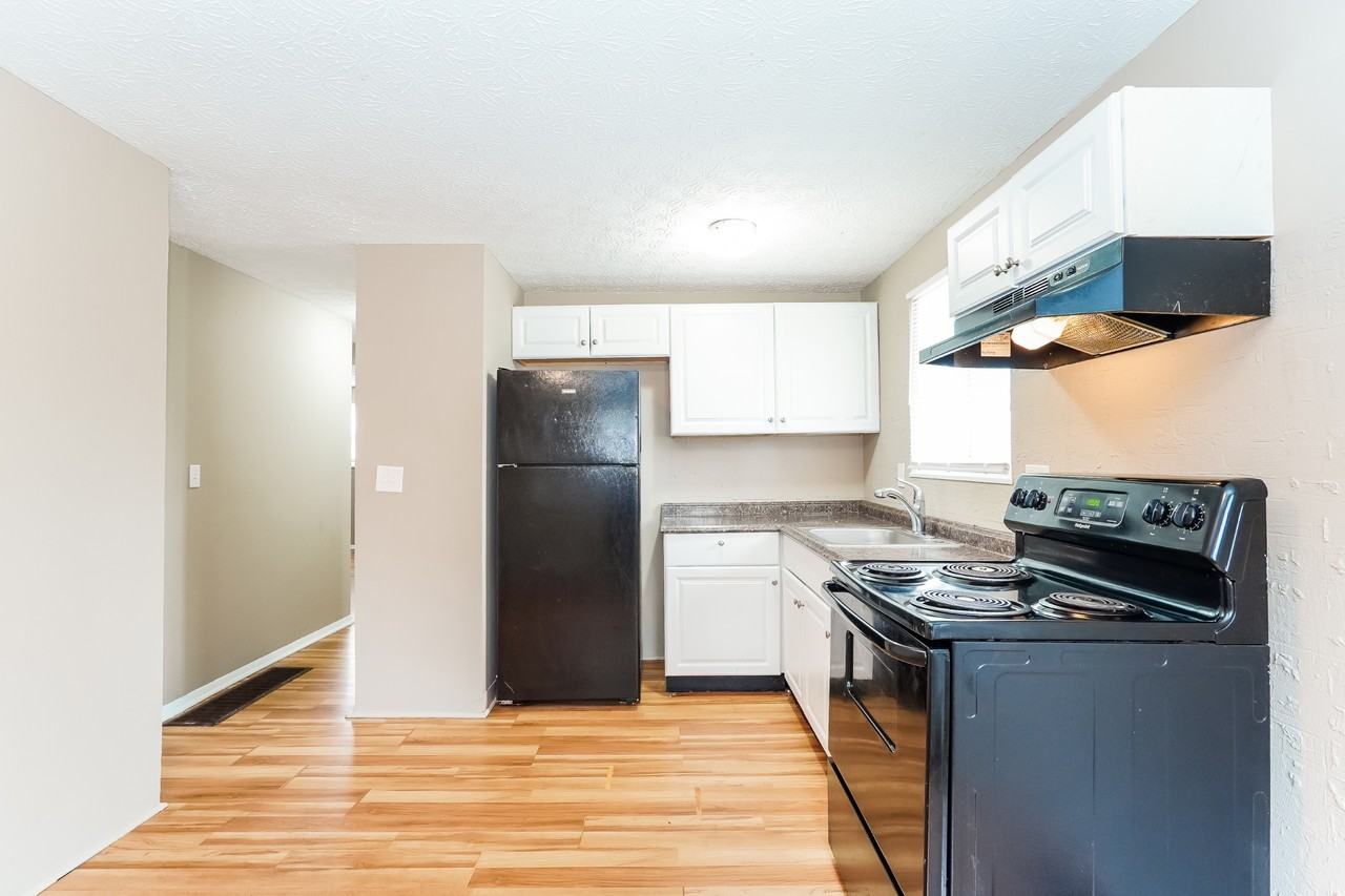 3379 Clarkston Ave - Photo 7 of 15