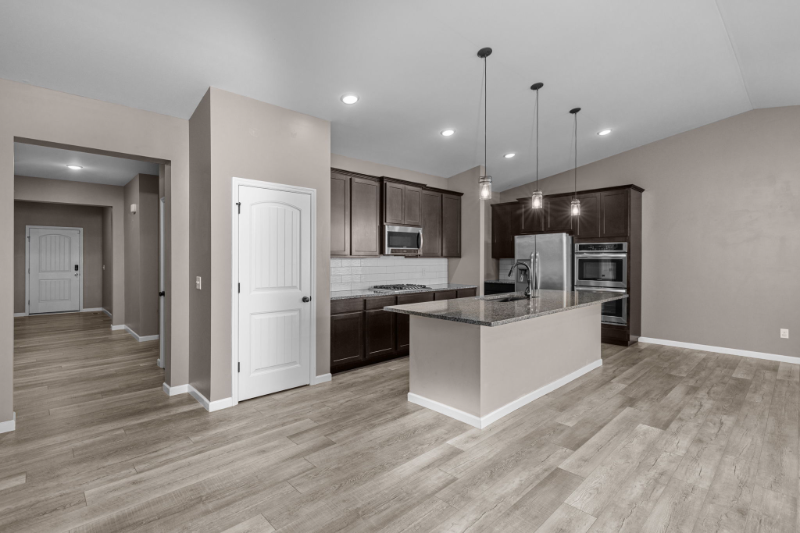 1702 Rivercroft Dr - Photo 6 of 27