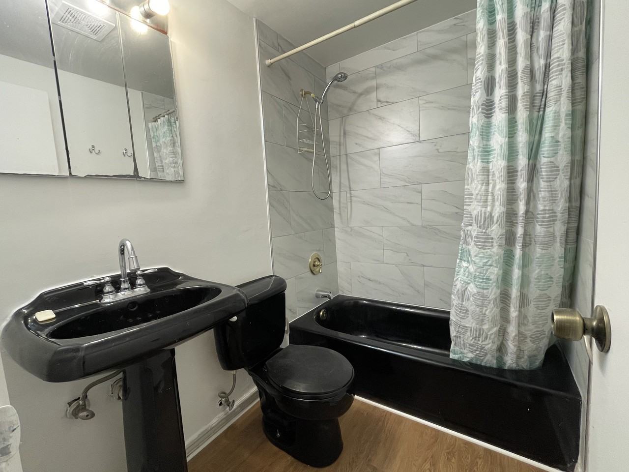 1127 Providence Court - Photo 6 of 12