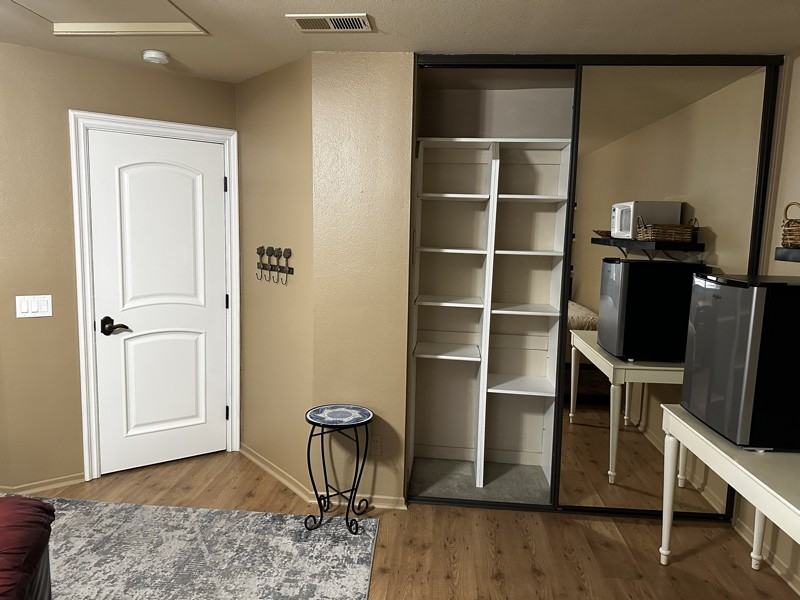 494 Nicolas Rd - Photo 7 of 10