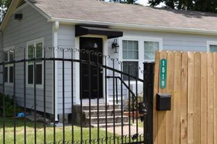 1519 W 12th St - Photo 1 of 1