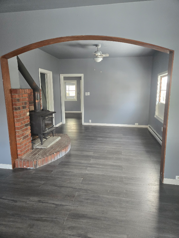 716 E 1st St - Photo 4 of 13