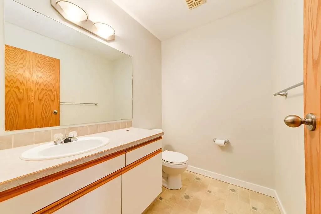 Kyte Crescent Townhomes - Photo 7 of 16