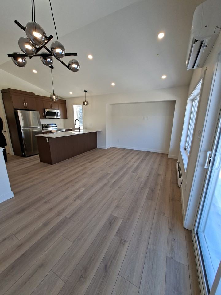 75 Thorndale Avenue - Photo 5 of 50