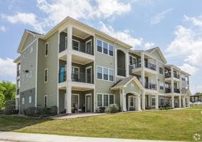 featured image of 2515 W San Antonio St