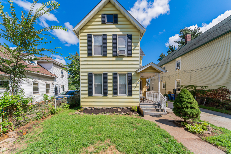 2051 W 45th St #DOWN - Photo 3 of 24