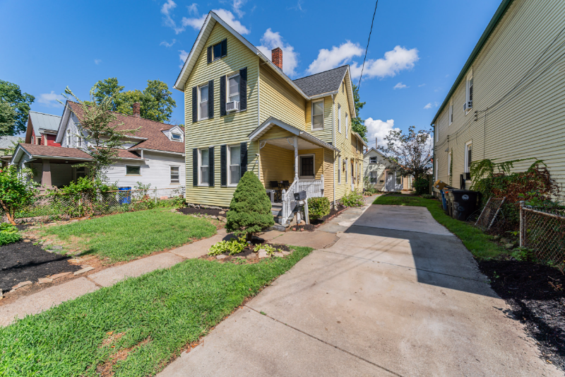 2051 W 45th St #DOWN - Photo 4 of 24