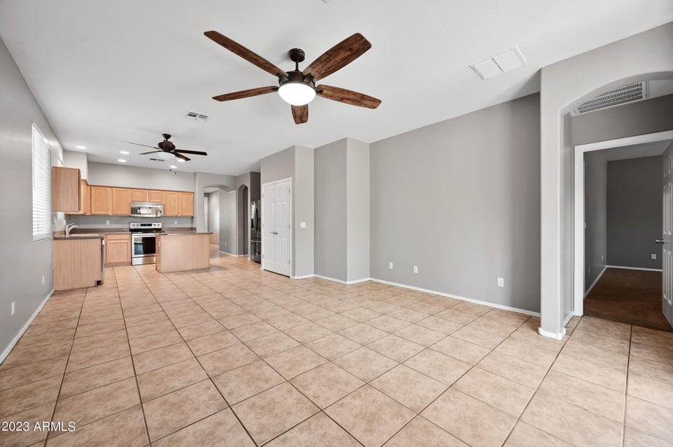 18165 West Canyon Lane - Photo 5 of 26