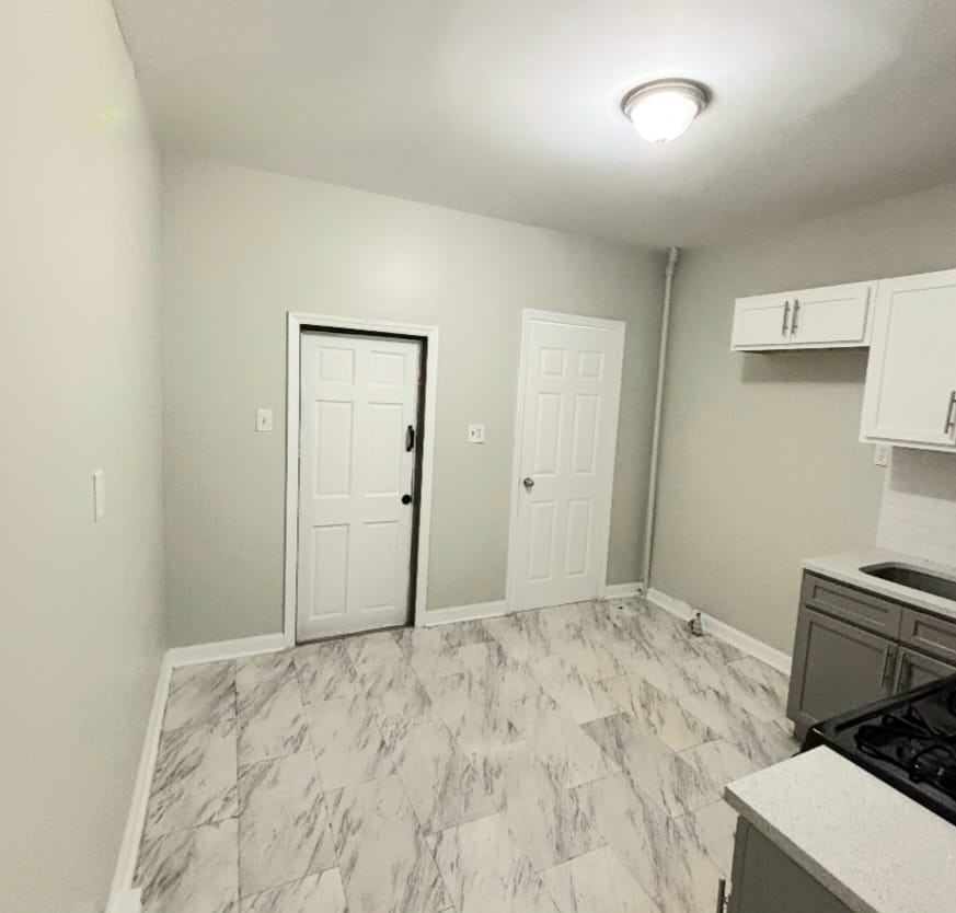 413 Summer Avenue #1 - Photo 2 of 12