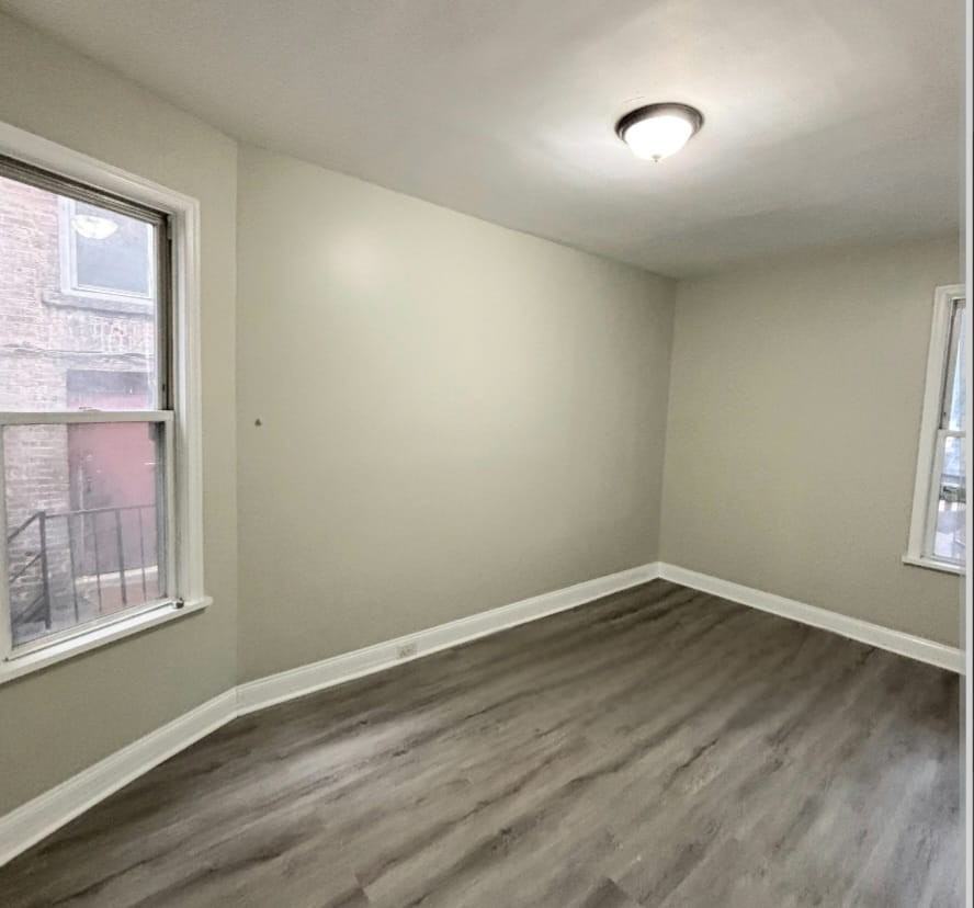 413 Summer Avenue #1 - Photo 7 of 12