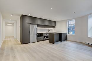 319 De Levis - Photo 1 of 1