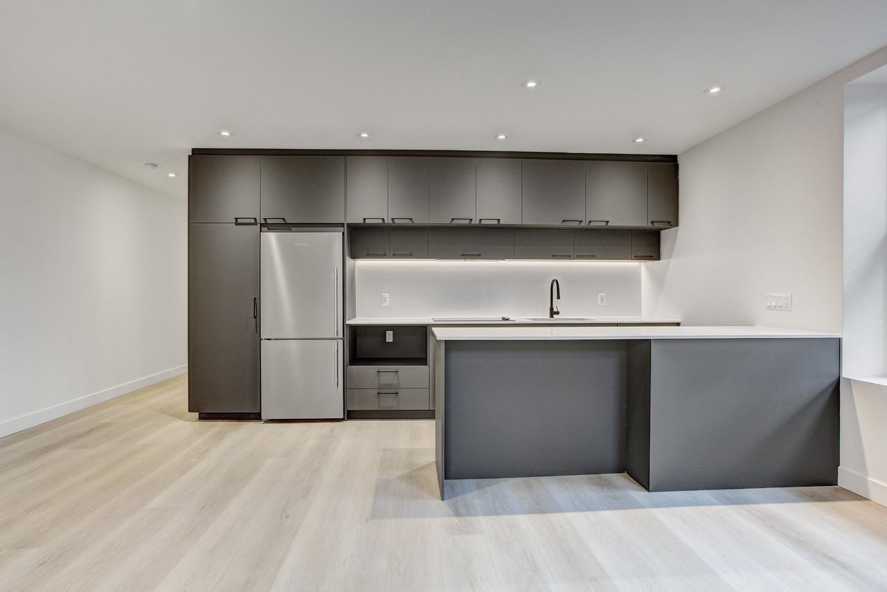 319 De Levis - Photo 2 of 50