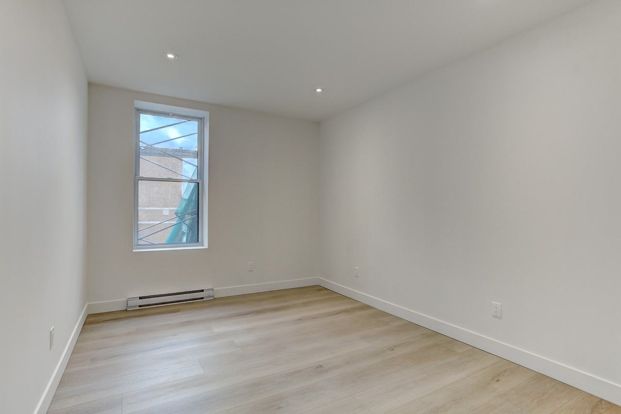 319 De Levis - Photo 5 of 50