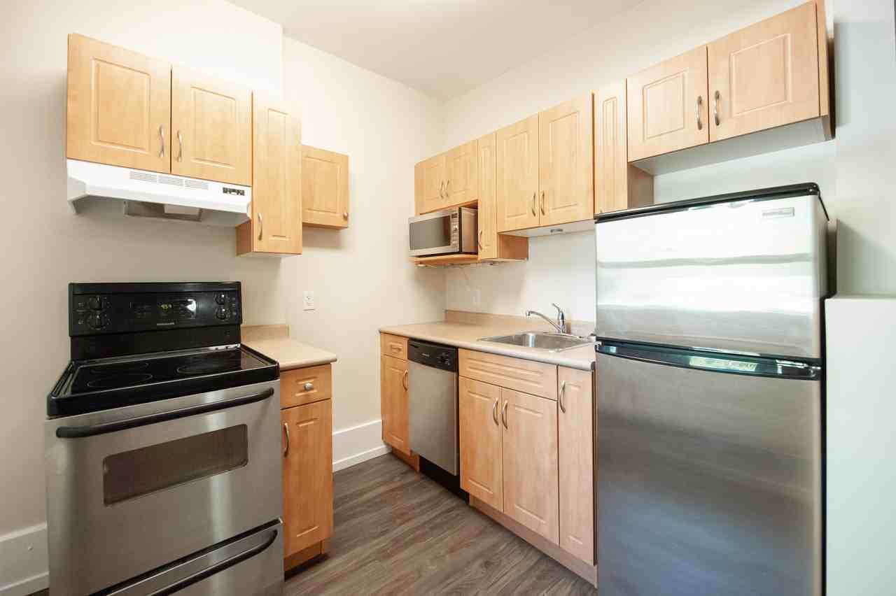 573 Warsaw Avenue - Photo 3 of 14