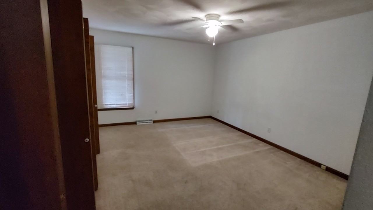 2418 Austin Drive - Photo 4 of 12