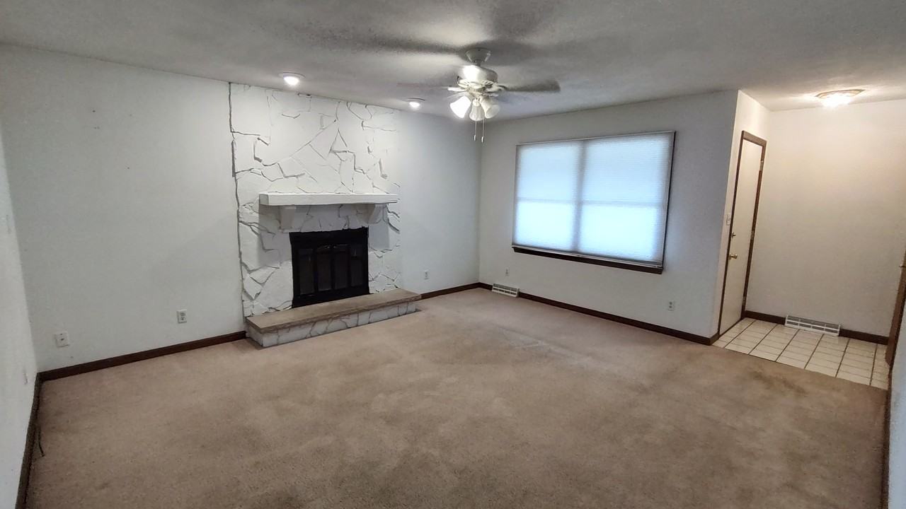 2418 Austin Drive - Photo 7 of 12