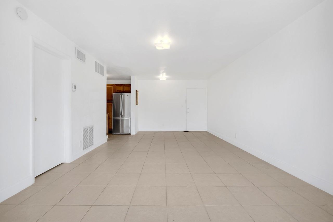 2970 Northeast 16th Avenue #B211 - Photo 4 of 33