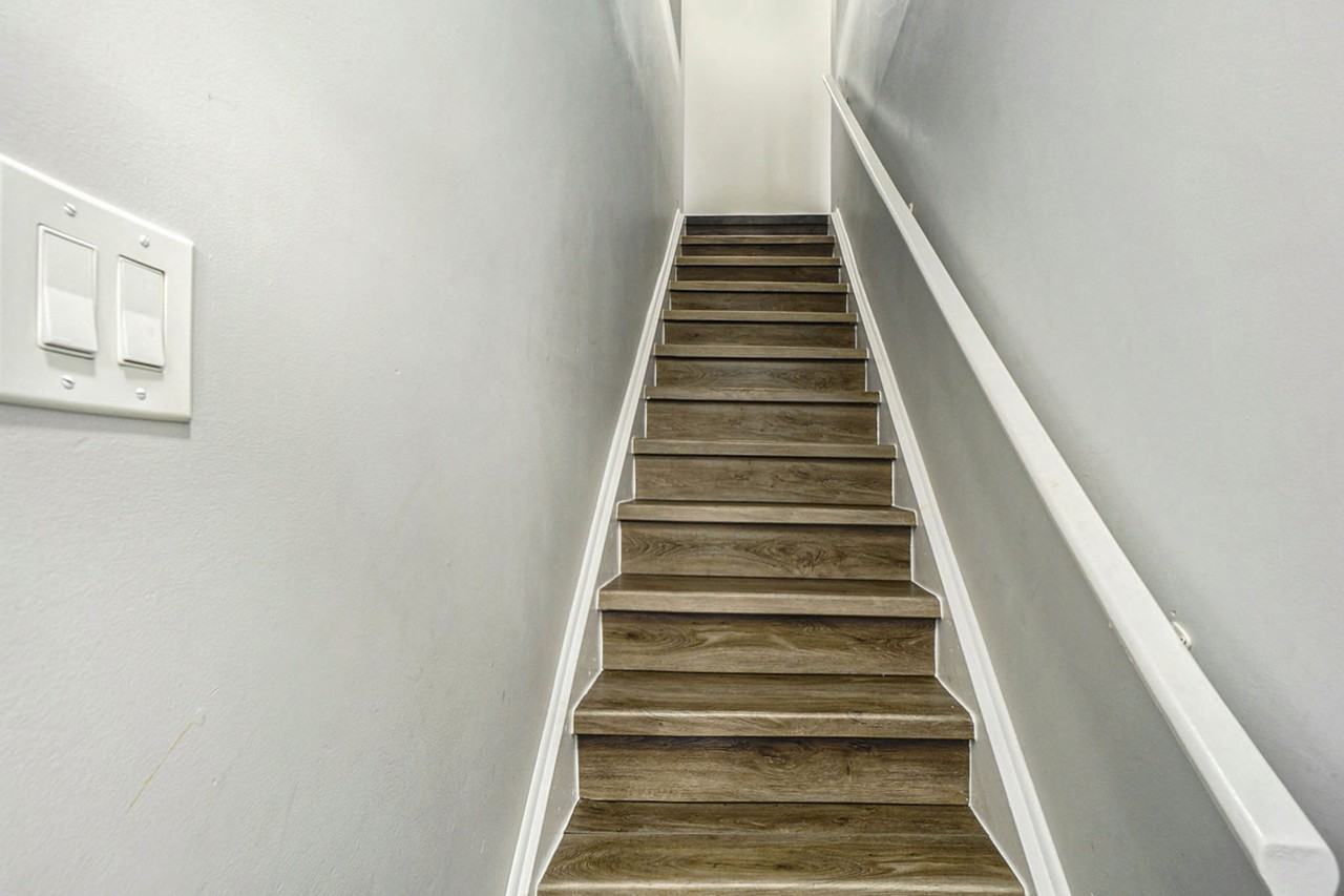 725 Alesther Street #B - Photo 5 of 17