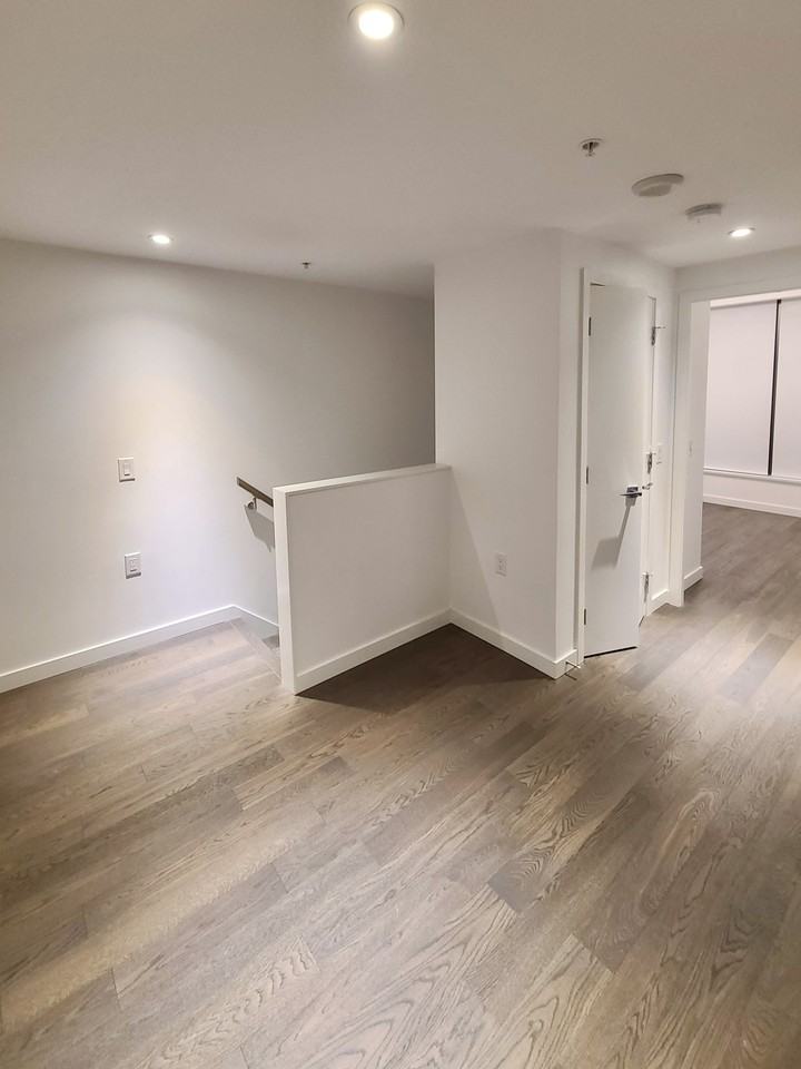 1692 Pullman Porter Street - Photo 5 of 12