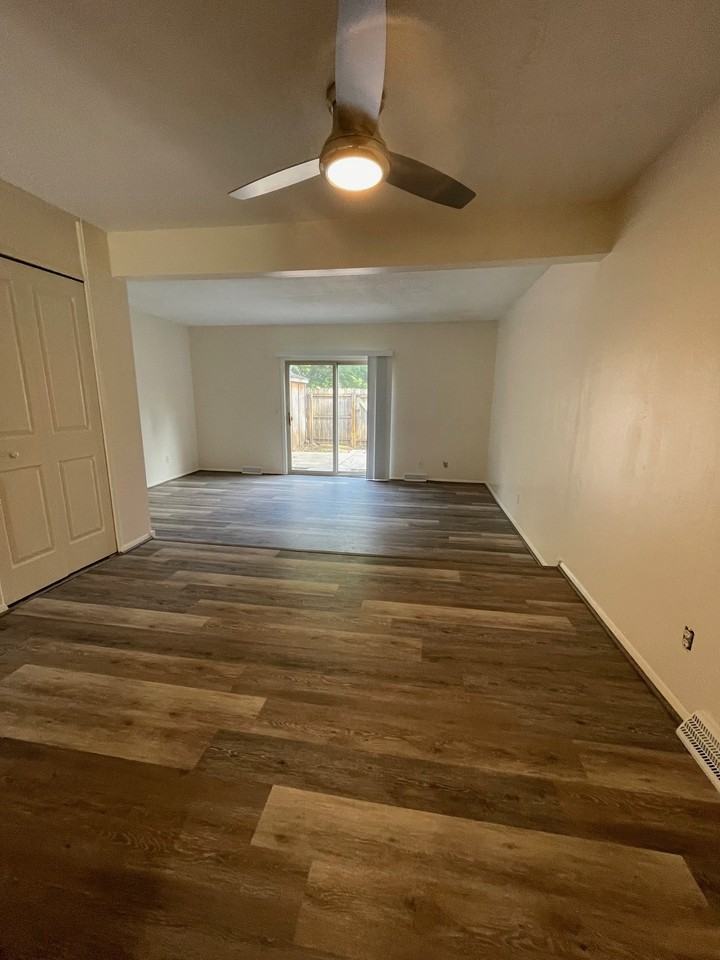 6534 Cornwall Ct #6534 - Photo 5 of 15