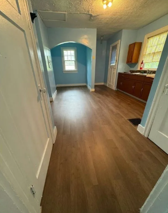 83 W Hudson Ave #1 - Photo 3 of 10