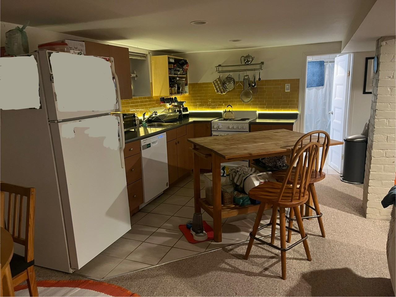 21 Albany Ave - Photo 2 of 6