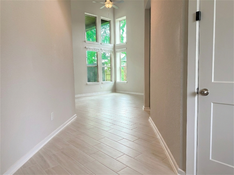 224 Golden Shiner Dr - Photo 3 of 20