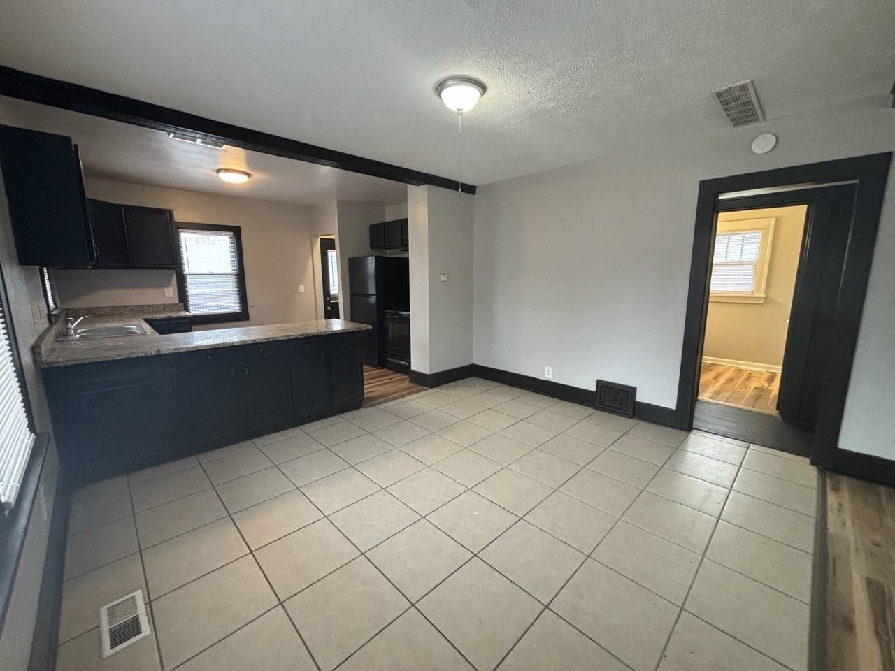 2829 Kenmore Ave #1 - Photo 3 of 17