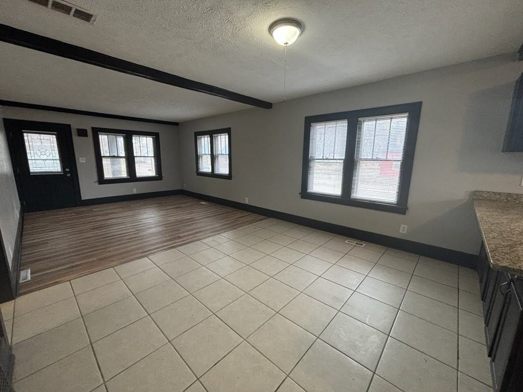 2829 Kenmore Ave #1 - Photo 4 of 17