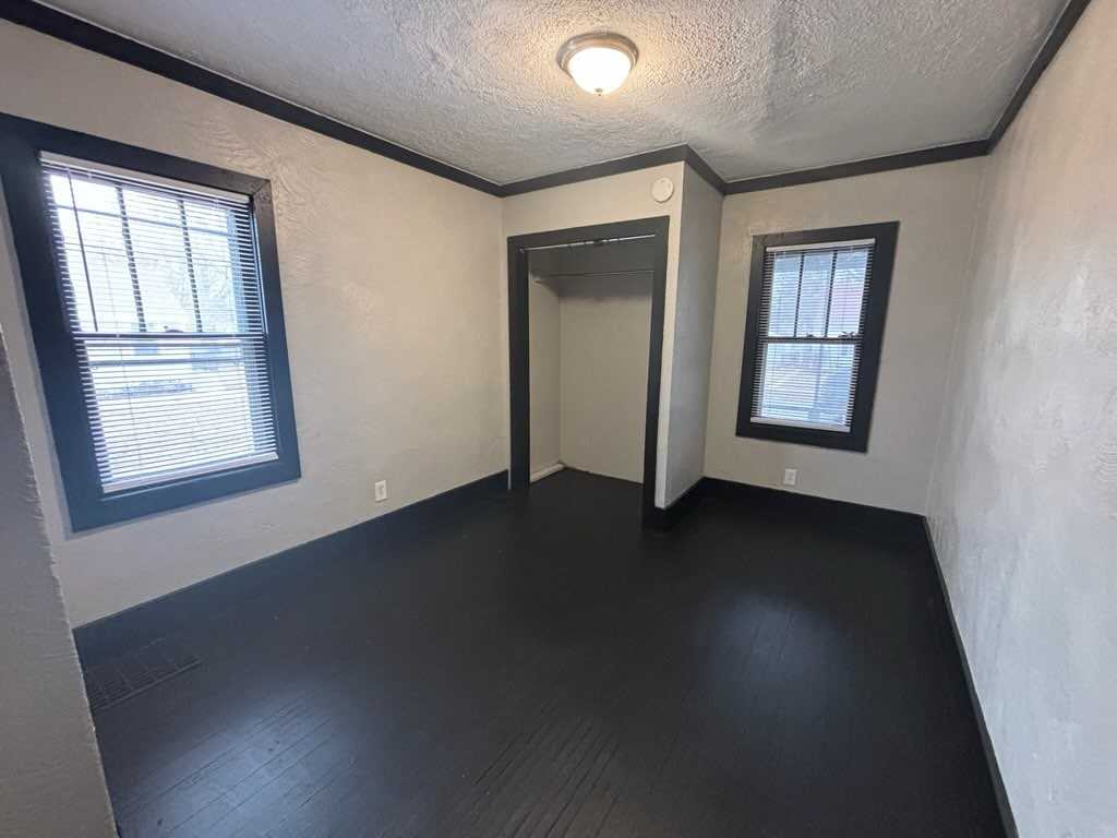 2829 Kenmore Ave #1 - Photo 7 of 17