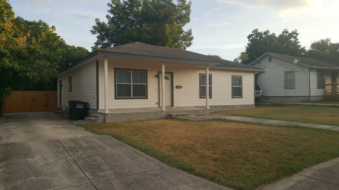 234 Morningview Dr #NA - Photo 2 of 34