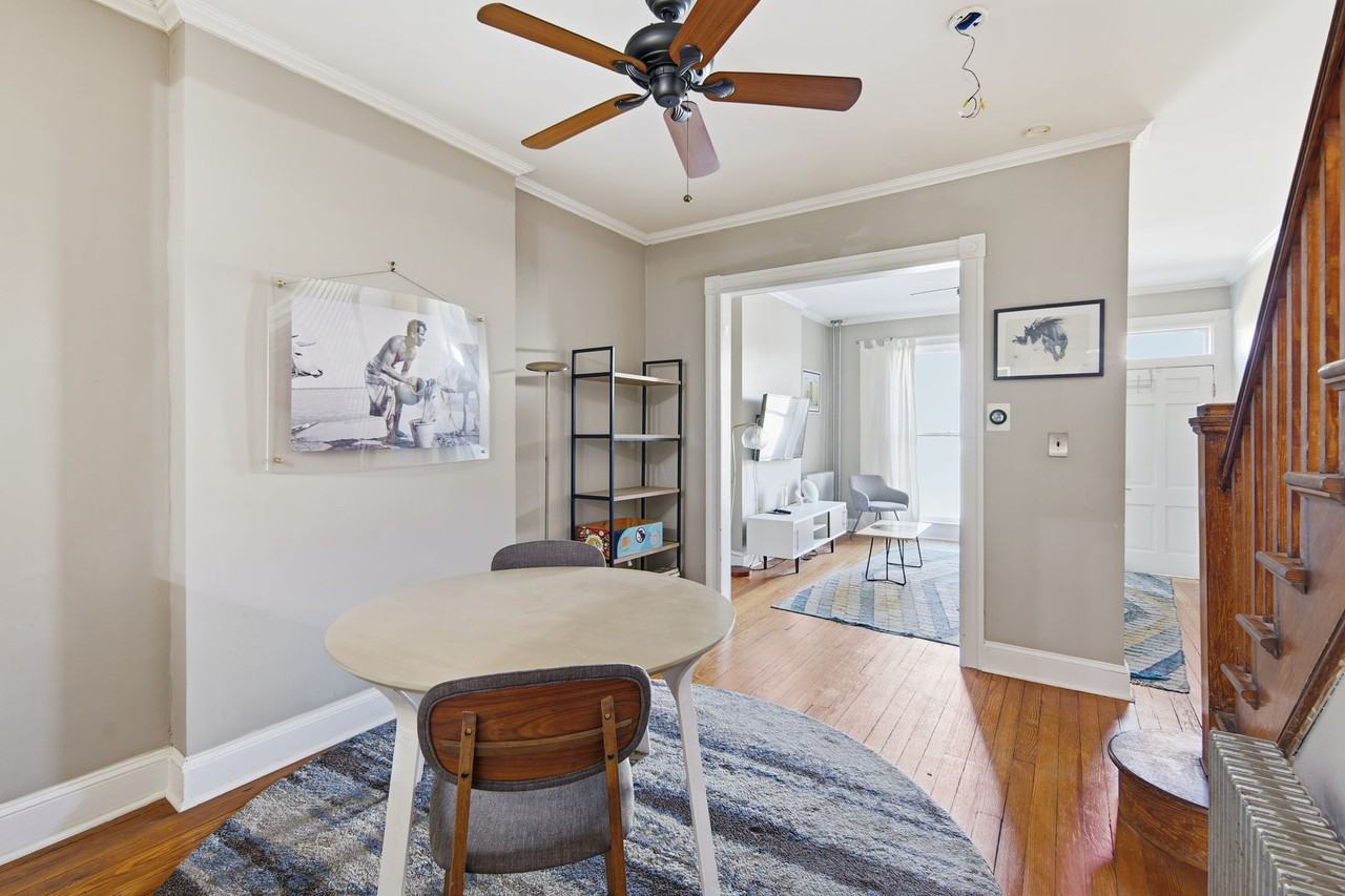 305 W 31st St - Photo 5 of 13