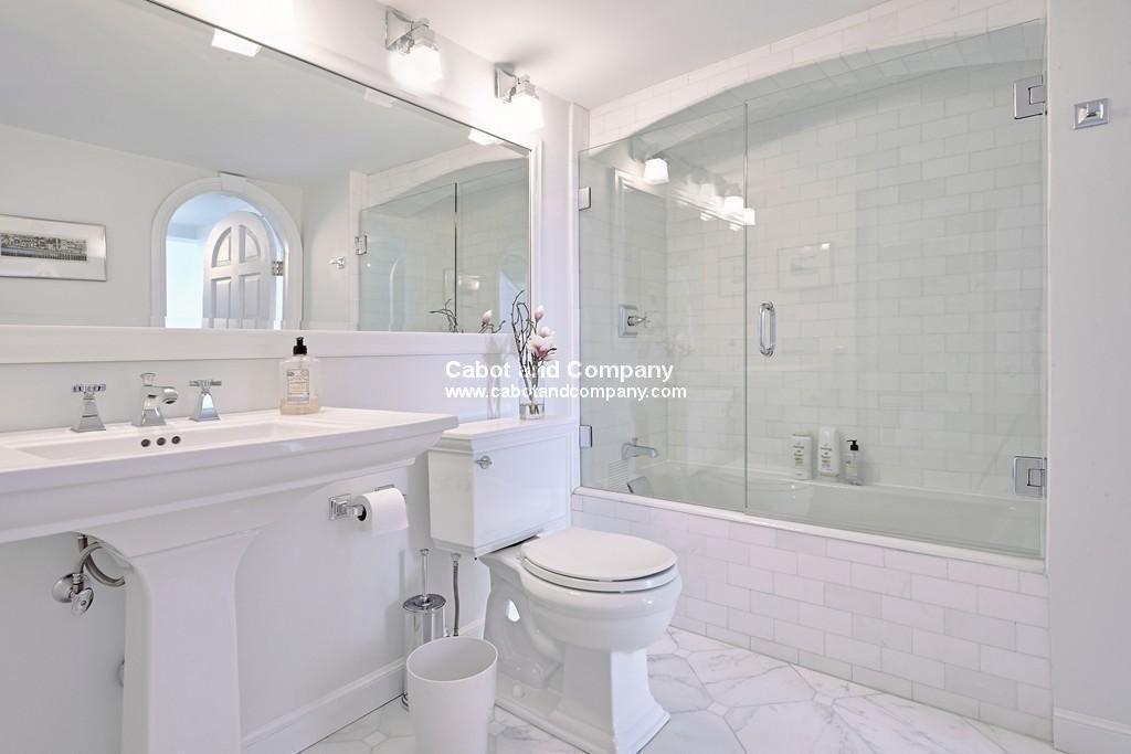 125 Beacon St #PH - Photo 7 of 18