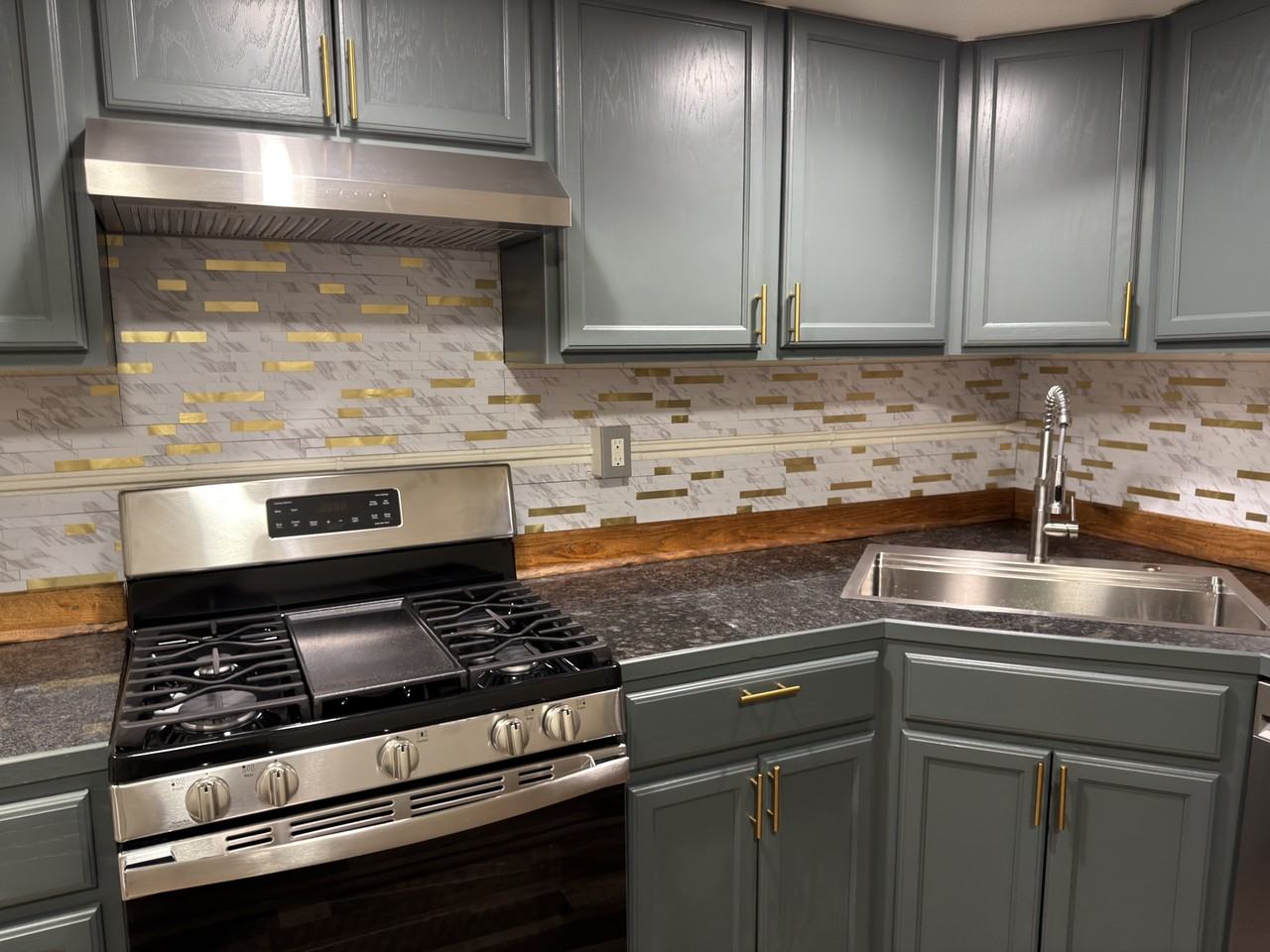 2011 Oregon Ave #2011 - Photo 6 of 17