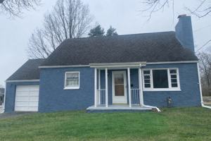 featured image of 1703 N Mercer St #NA