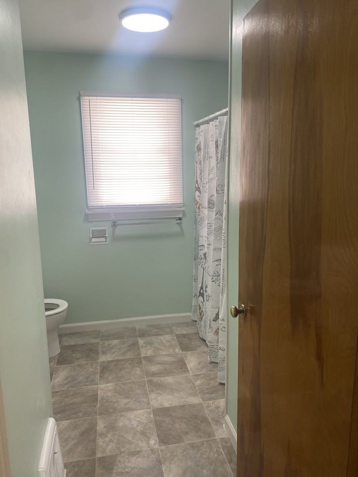 1703 N Mercer St #NA - Photo 5 of 12