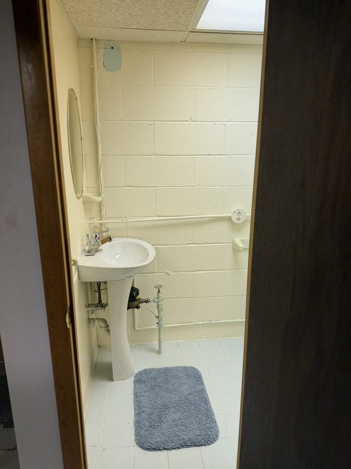 152 Clover Ridge Dr #NA - Photo 3 of 32