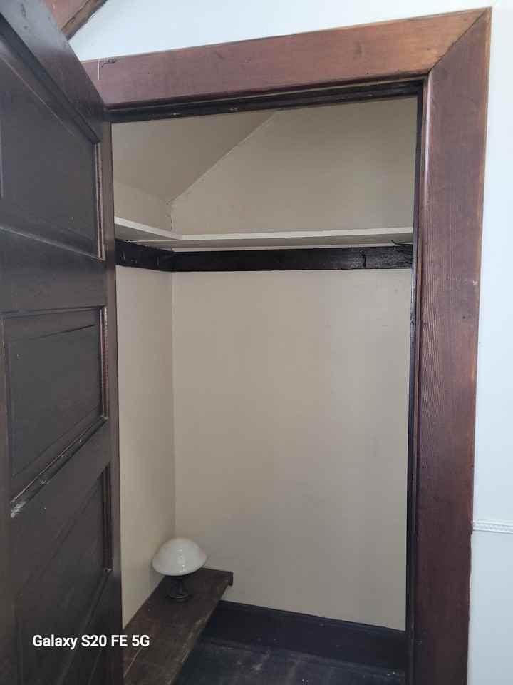 204 N Sergeant Ave #204 - Photo 5 of 38