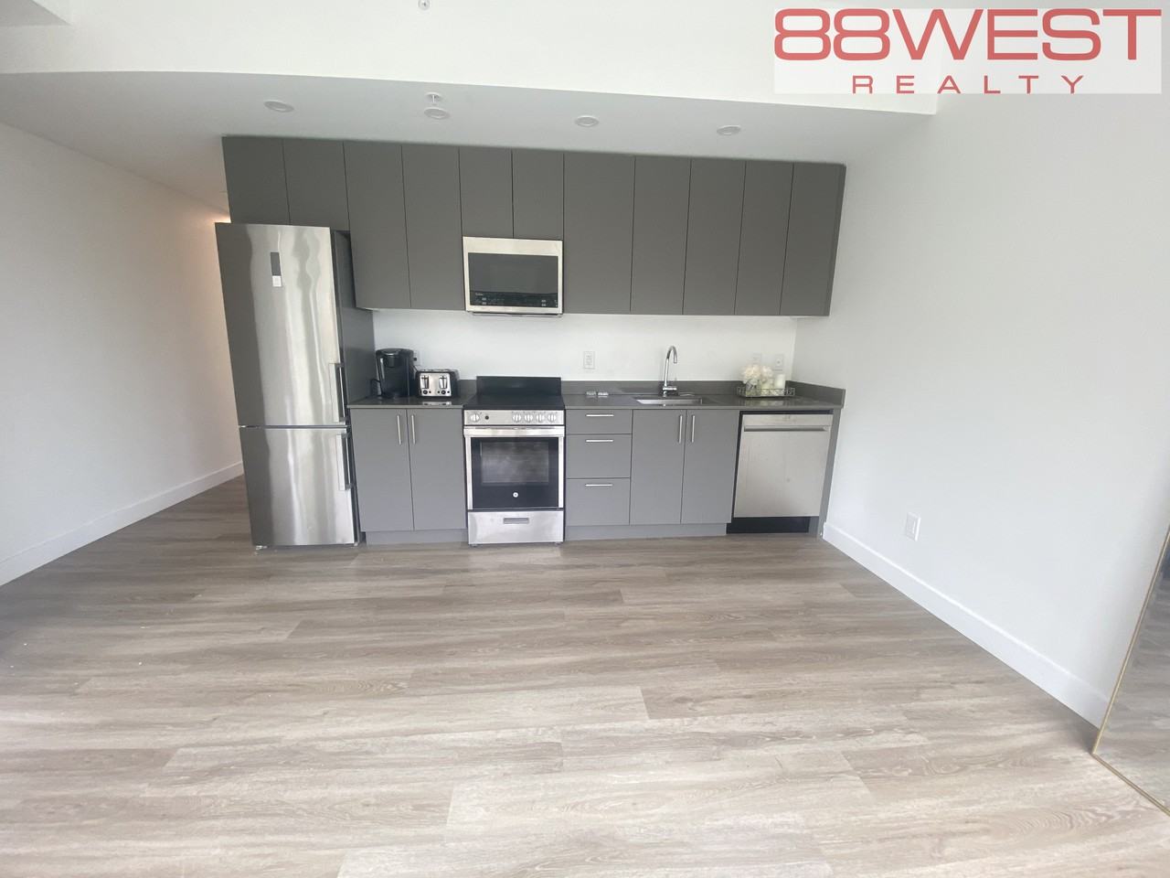 181 6th Street West #305 - Photo 6 of 28