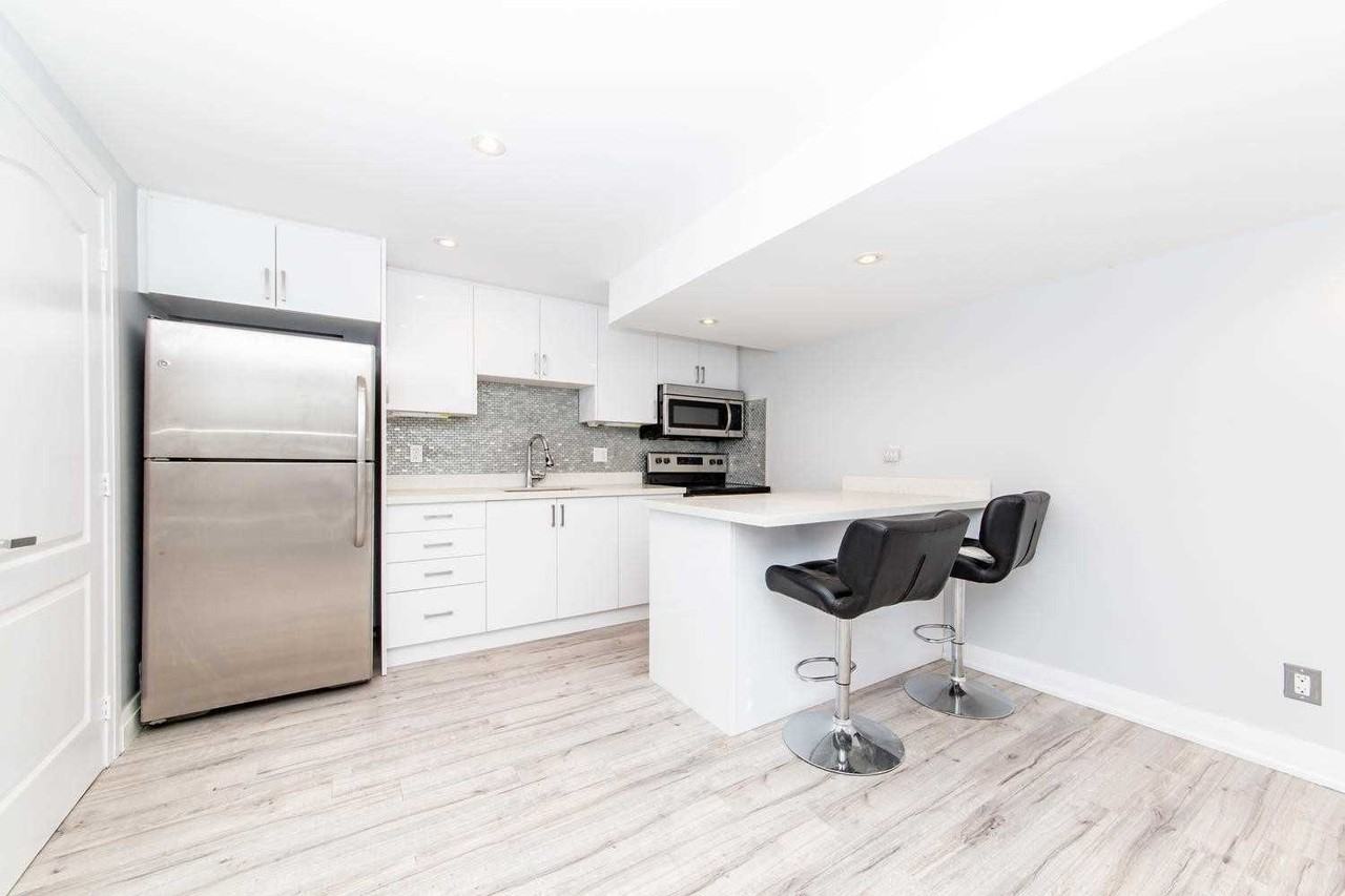 12 Styles Crescent - Photo 5 of 8