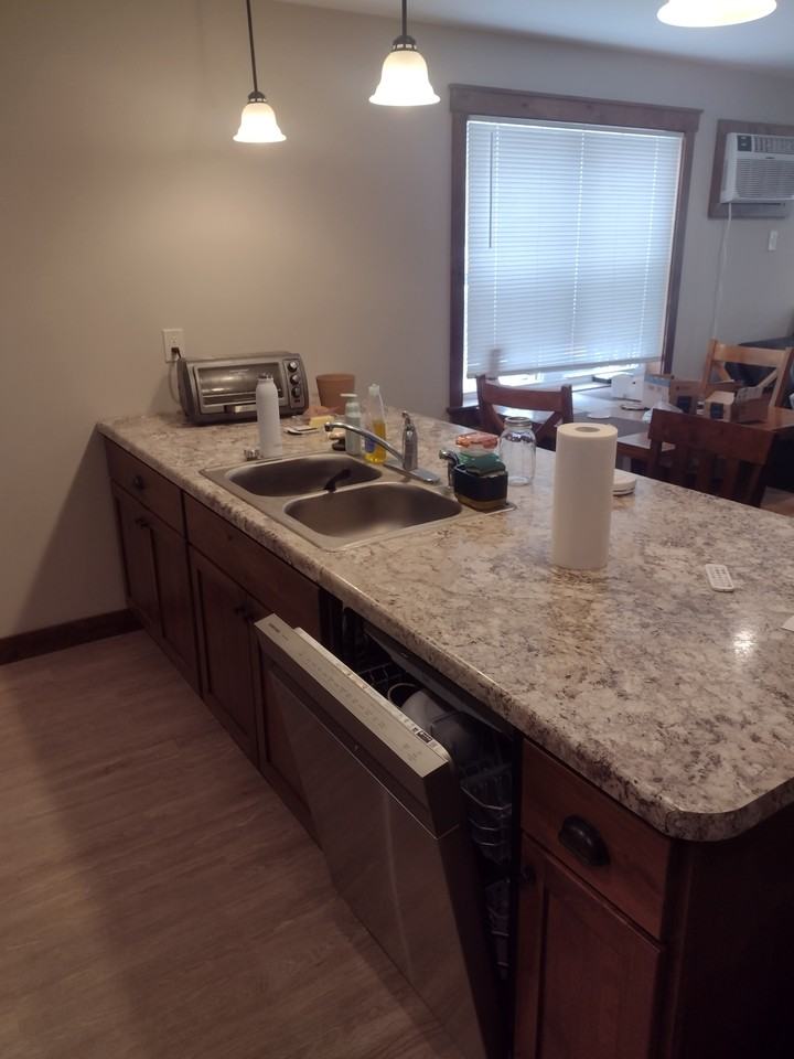 618 E Grand Ave #4 - Photo 6 of 10