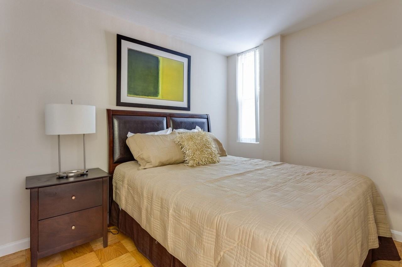 Park East Apartments - Photo 6 of 30